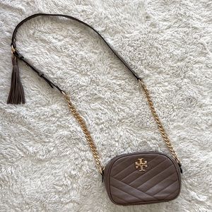 Tory Burch Camera Purse in taupe